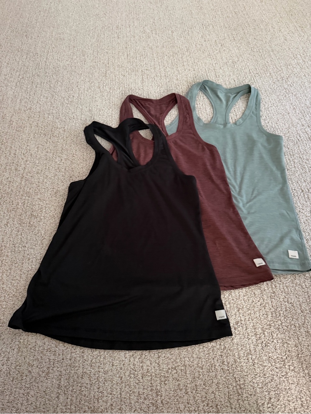 Set of 3 Vuori racerback tanks, small